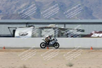 media/Oct-05-2025-CVMA (Sun) [[beeef4f201]]/Race 10-Formula Lightweight Twins Shootout/